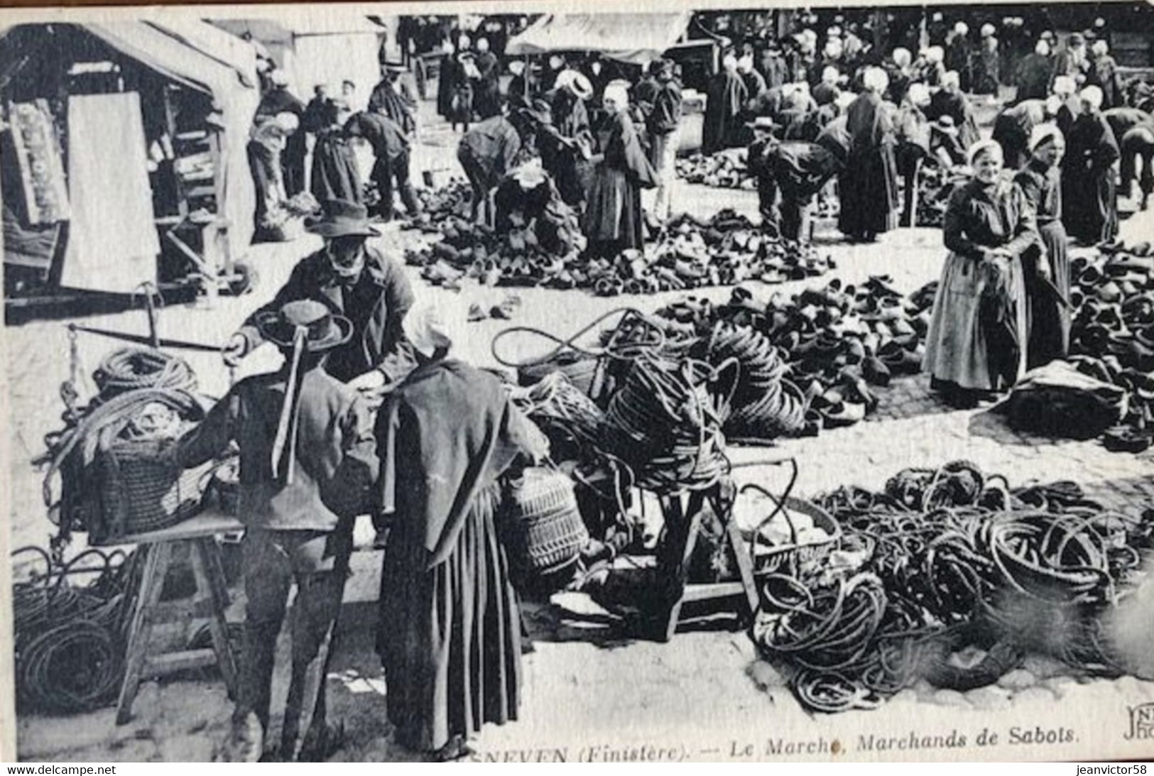 Lesneven Le Marché Marchands De Sabots ( YNd  JHot) - Lesneven