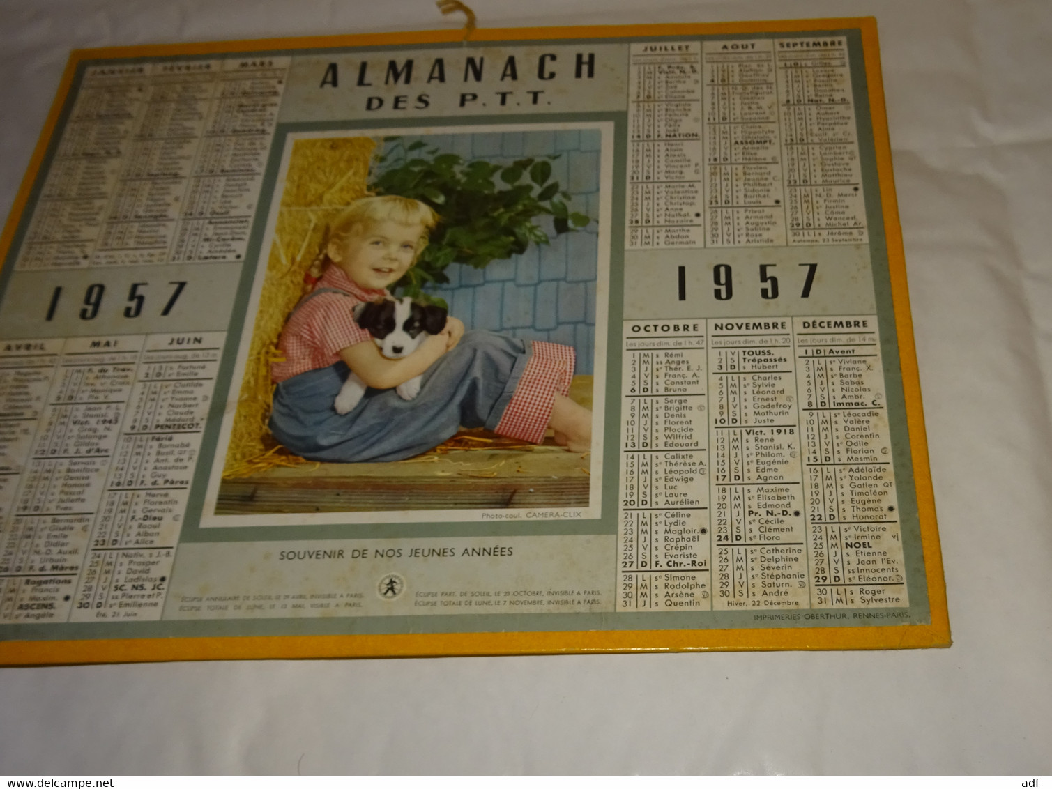 1957 CALENDRIER ALMANACH DES PTT, SOUVENIR DE NOS JEUNES ANNEES, FILLETTE ET CHIOT, OBERTHUR, MEUSE 55 - Grand Format : 1941-60