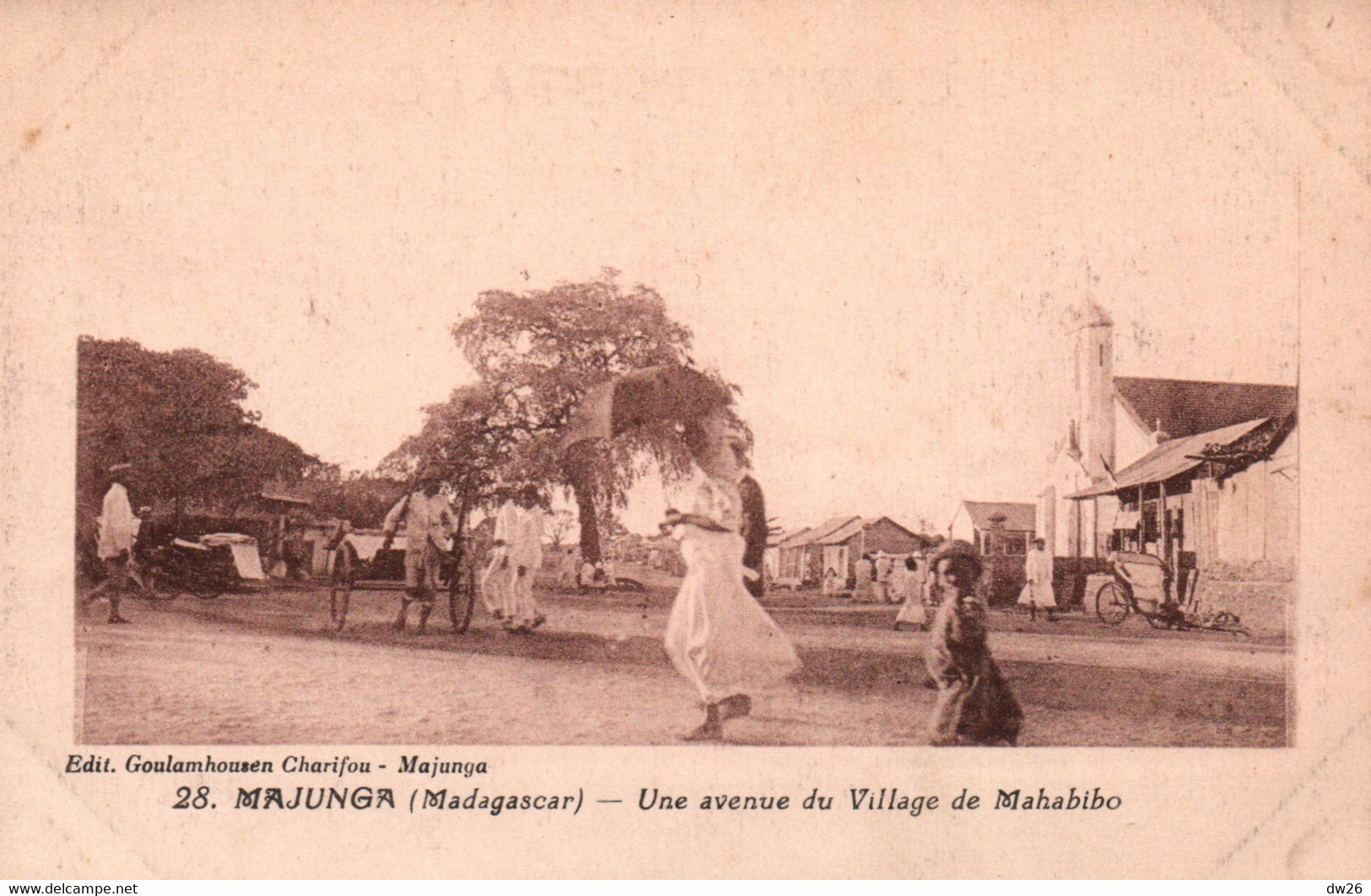 Madagascar - Majunga: Une Avenue Du Village De Mahabibo, Pousse-pousse - Photo G. Charifou - Carte N° 28 - Afrique