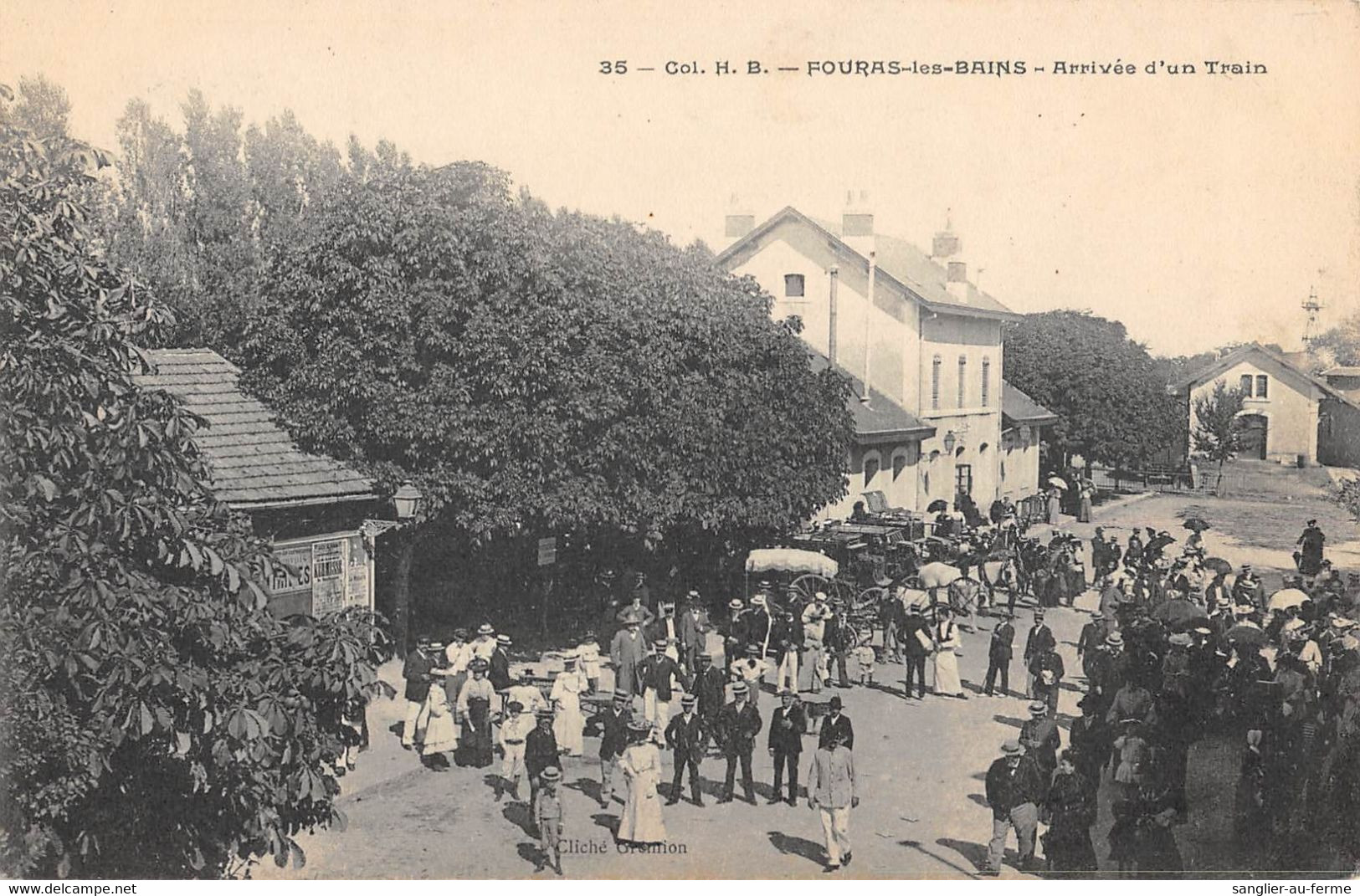 CPA 17 FOURAS ARRIVEE D'UN TRAIN - Fouras-les-Bains