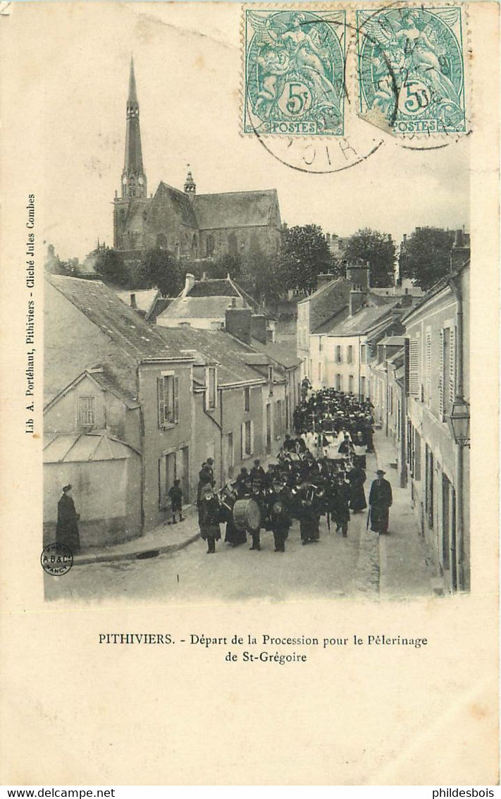 LOIRET  PITHIVIERS  Départ De La Procession Pour Le Pelerinage De St Grégoire - Pithiviers