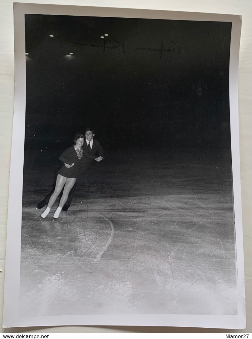 Photo De Sport. Championnats De Patinage Artistique. Figure De Patinage. Duo. Cynthia Kauffman Et Ronald Kauffman. - Sporten