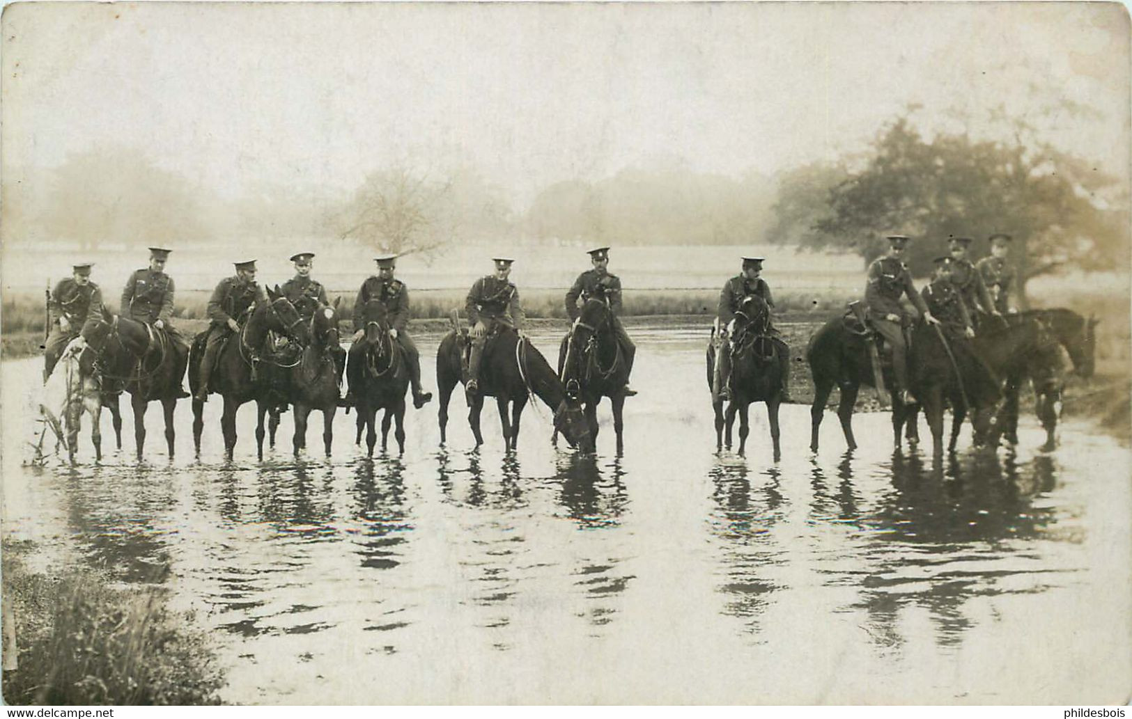 CARTE PHOTO  A IDENTIFIER Et A LOCALISER  1914/18  Armée A Cheval - Photographie