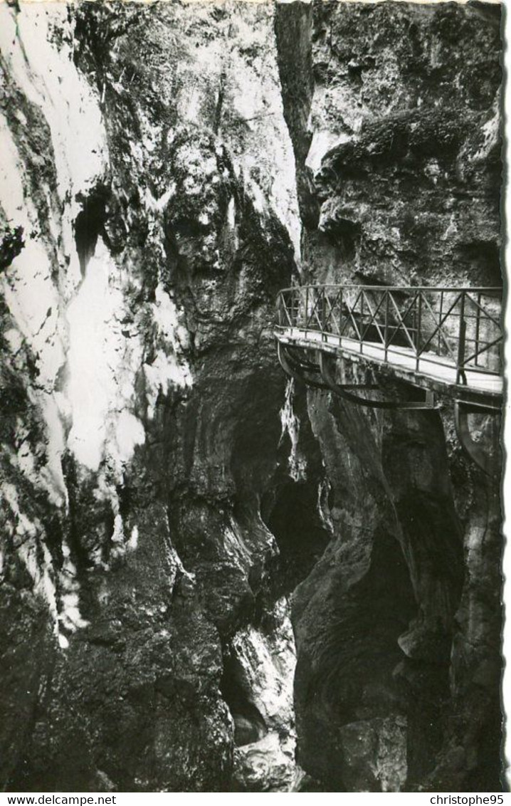 74 .n° 23766 . Annecy . Gorges Du Fier. L Interieur . Cpsm . - Annecy