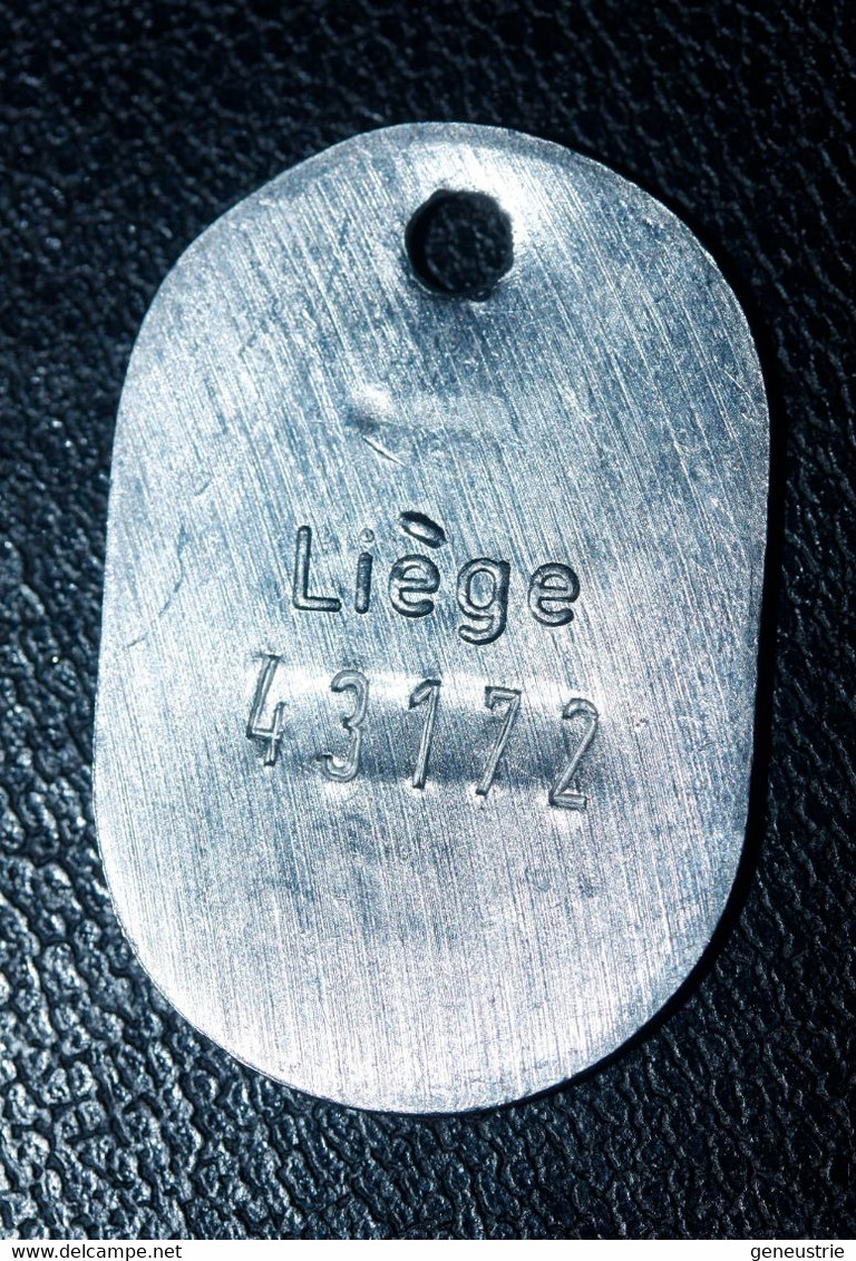 Jeton De Taxe Sur Les Chiens "Année 1983 - Liège (Luik) - Belgique / Belgie" Médaille De Chien - Dog License Tax Tag - Noodgeld