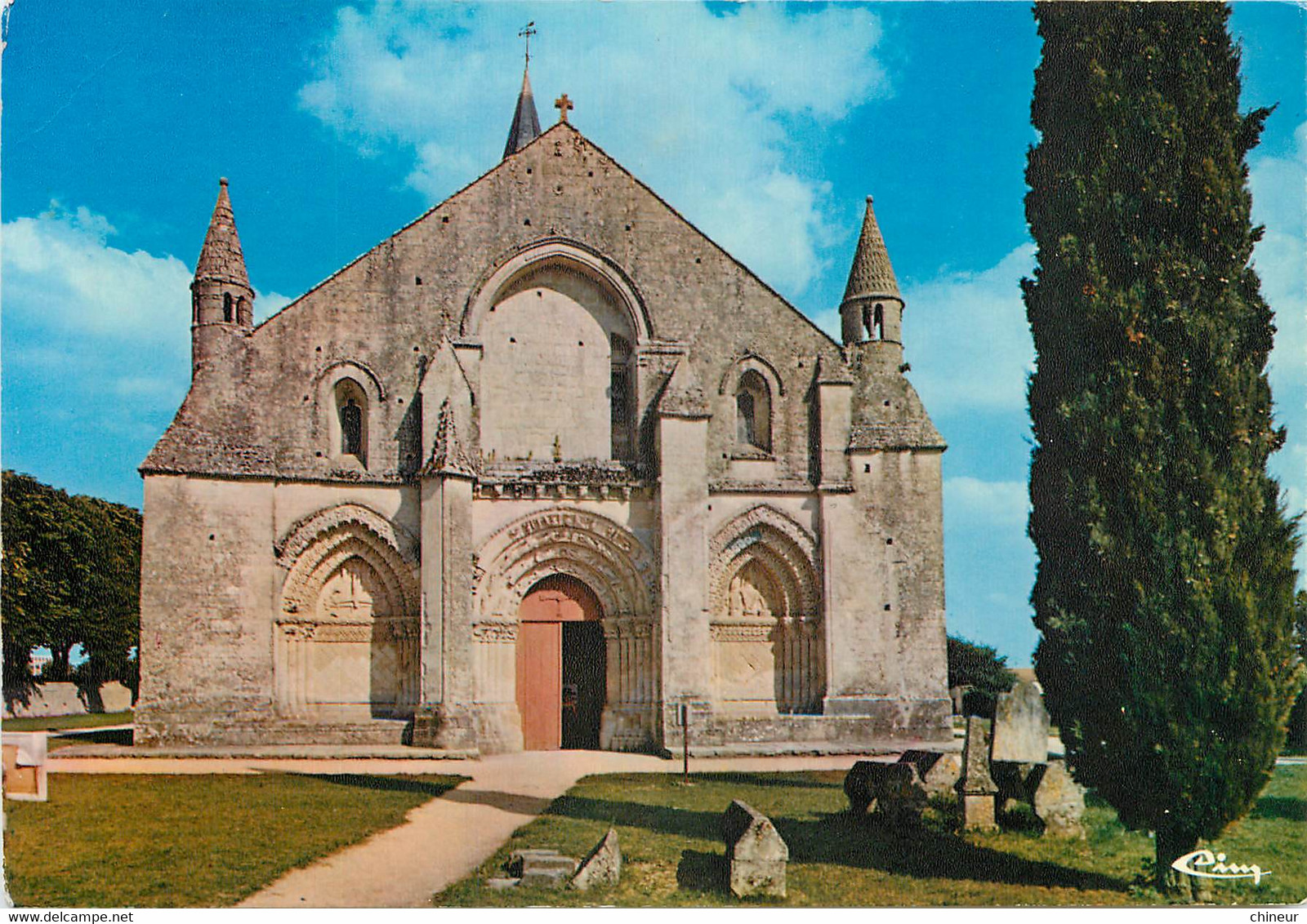 AULNAY EGLISE ROMANE LA FACADE - Aulnay