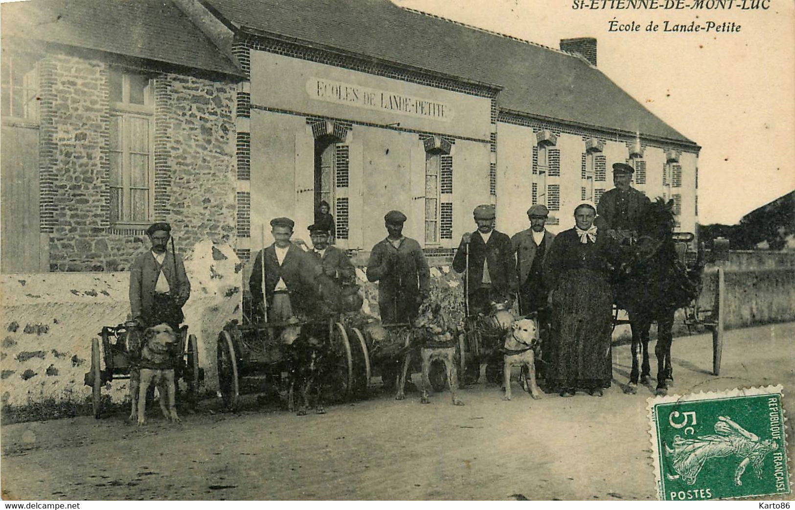 St étienne De Montluc * Attelage à Chien , Voiture à Chiens * école De Lande Petite * Beau Plan ! - Saint Etienne De Montluc