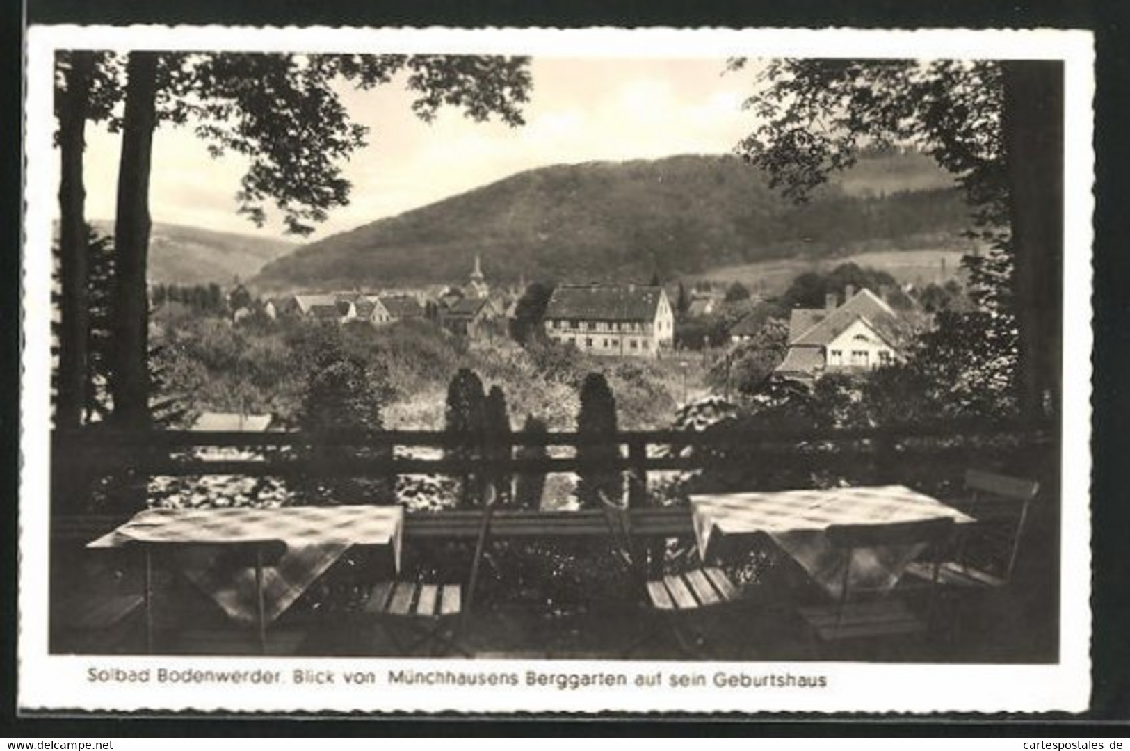 AK Bodenwerder, Gasthaus Münchhausen Berggarten Mit Stadtblick - Bodenwerder