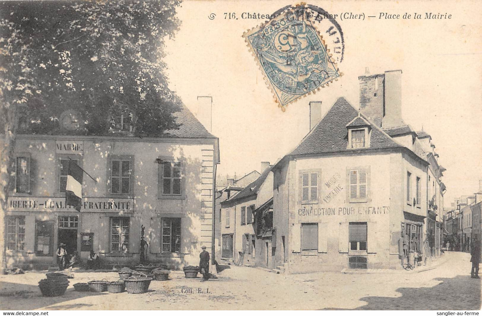 CPA 18 CHATEAUNEUF SUR CHER PLACE DE LA MAIRIE - Chateauneuf Sur Cher