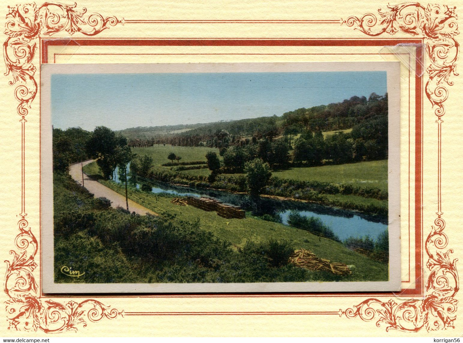 ENV DE MALESTROIT ET QUESTEMBERT *** LA GACILLY  *** VUE SUR L AFF  *** BOIS DE TRANSPORT *** - La Gacilly