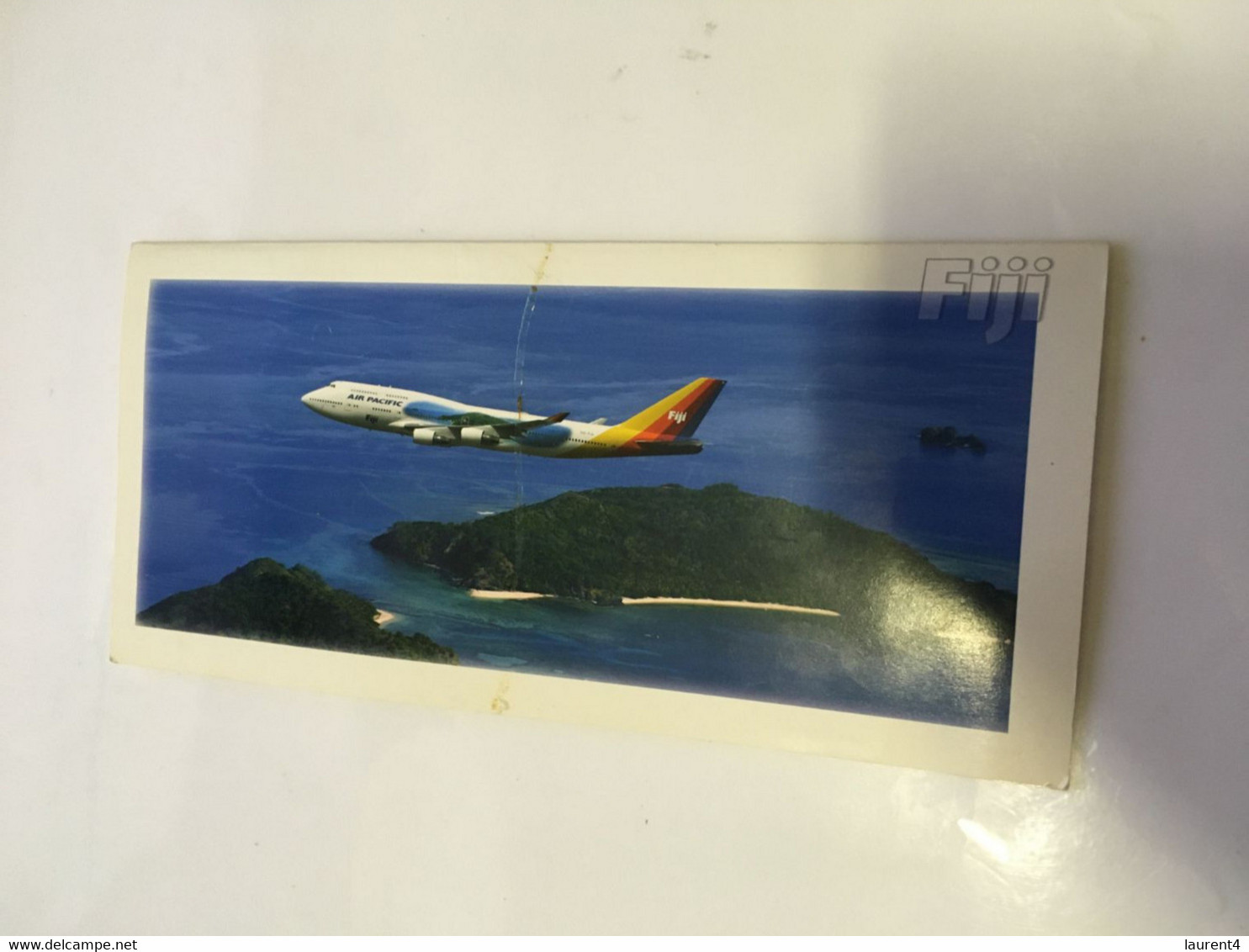 (RR 22) Air Pacific (ticket Holder) With 2 Luggage Tag + Immigration Card + Stickers (as Seen) - Étiquettes à Bagages