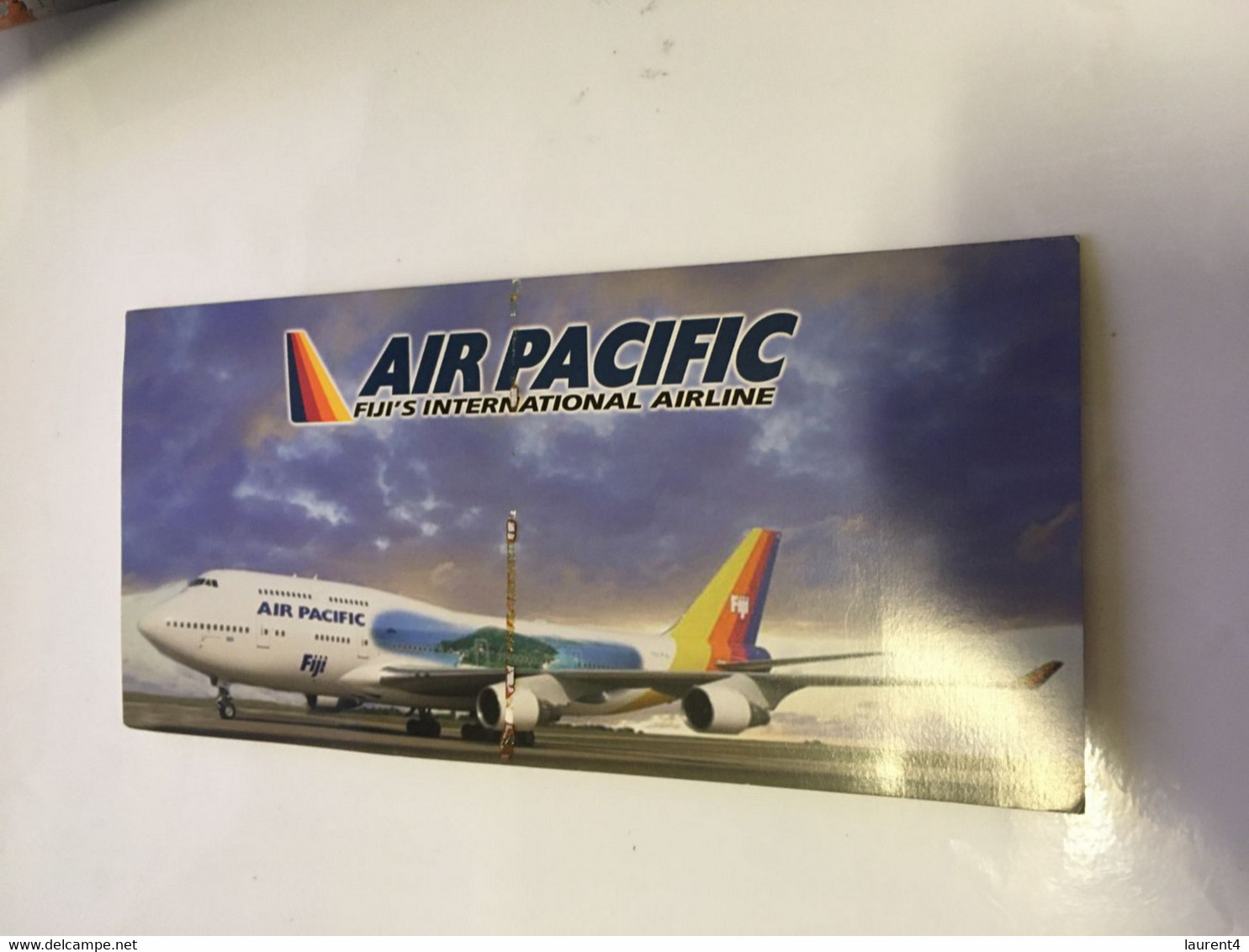 (RR 22) Air Pacific (ticket Holder) With 2 Luggage Tags + Immigration Card + Stickers (as Seen) - Etichette Da Viaggio E Targhette