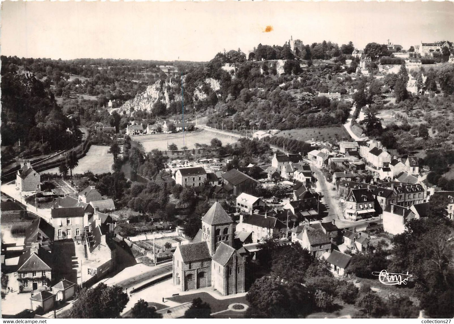 61-DOMFRONT-VUE GENERALE AERIENNE - Domfront