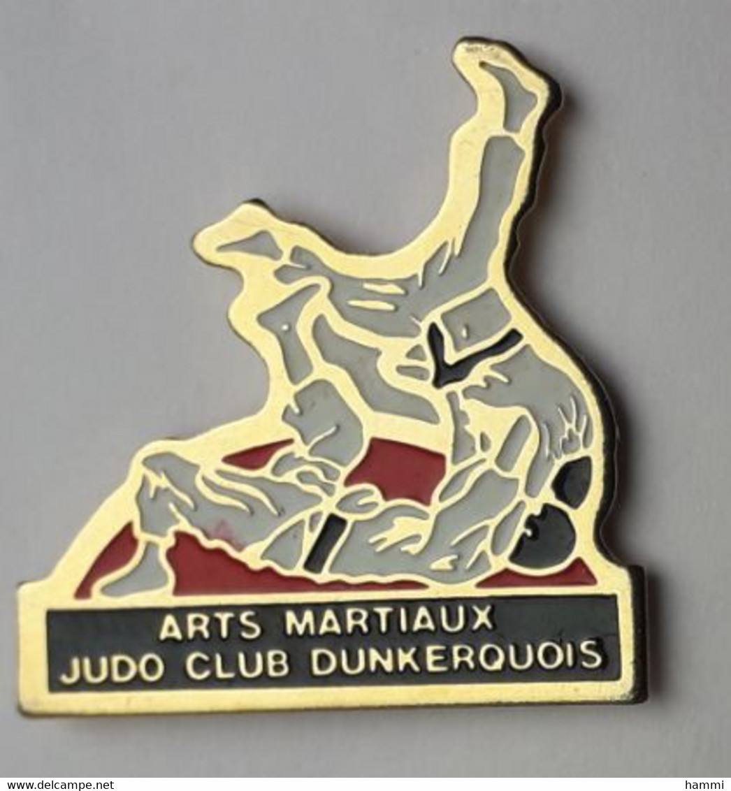 QQ178 Pin's Judo Arts Martiaux Dunkerquois DUNKERQUE NORD Achat Immédiat - Judo