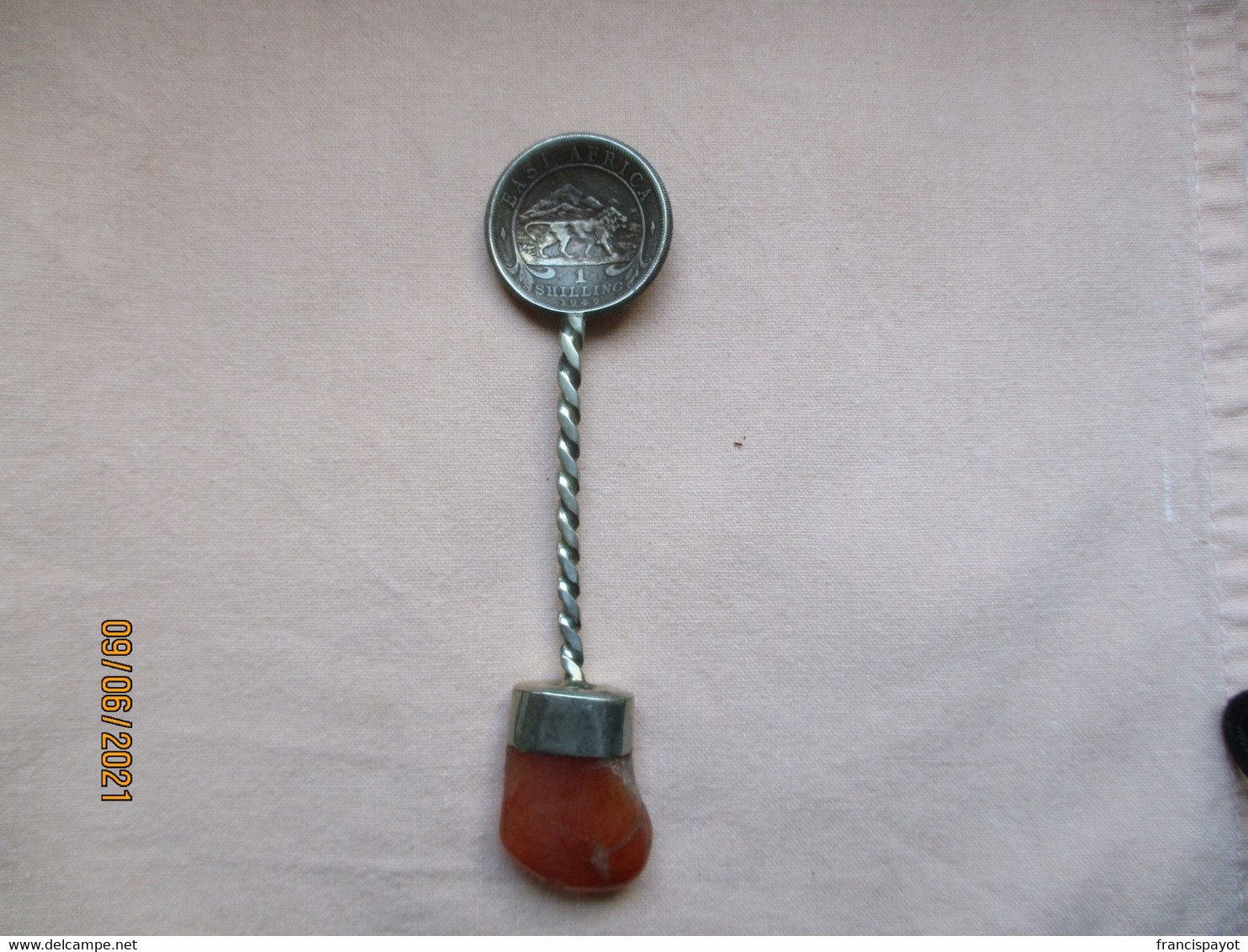 Spoon Made With A Coin Of The British East Africa - Cuillers