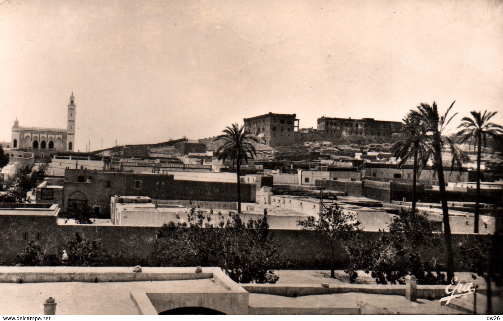 Laghouat (Algérie) L'Hôpital Militaire Et La Grande Mosquée - Editions Photo-Africaines - Carte N° 30 - Other & Unclassified