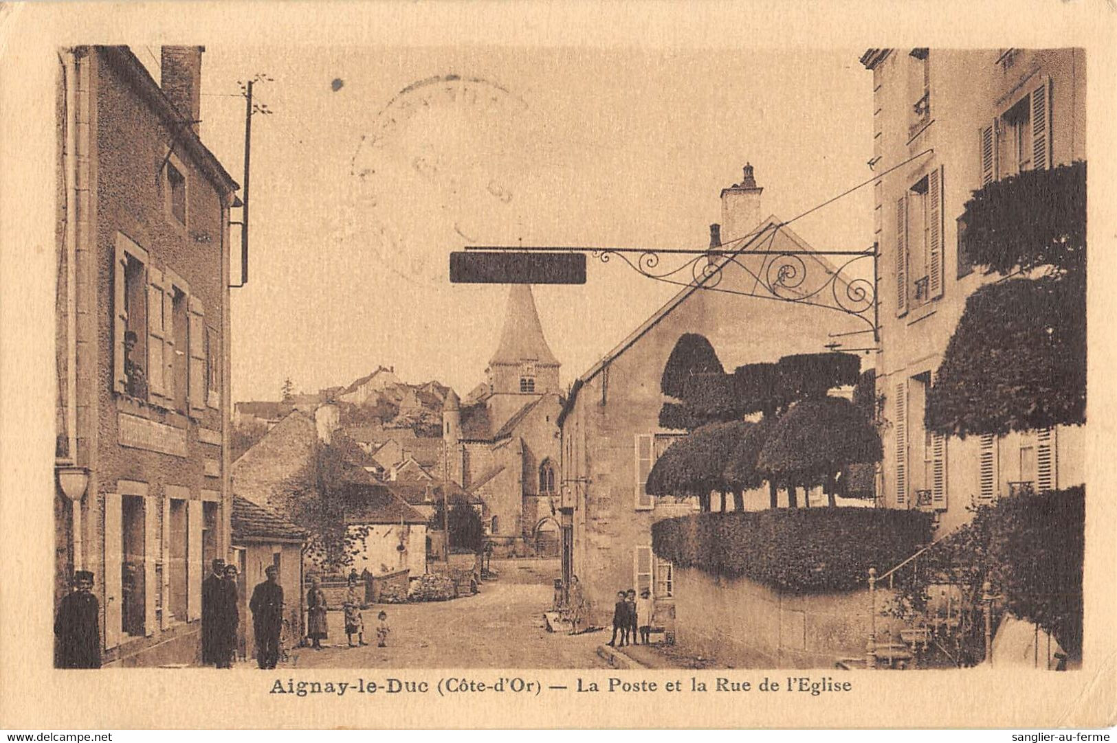 CPA 21 AIGNAY LE DUC LA POSTE ET RUE DE L'EGLISE - Aignay Le Duc