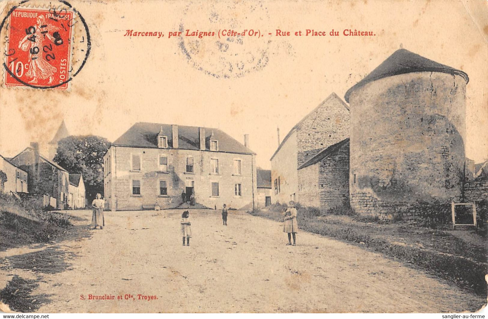 CPA 21 MARCENAY PAR LAIGNES RUE ET PLACE DU CHATEAU - Andere & Zonder Classificatie