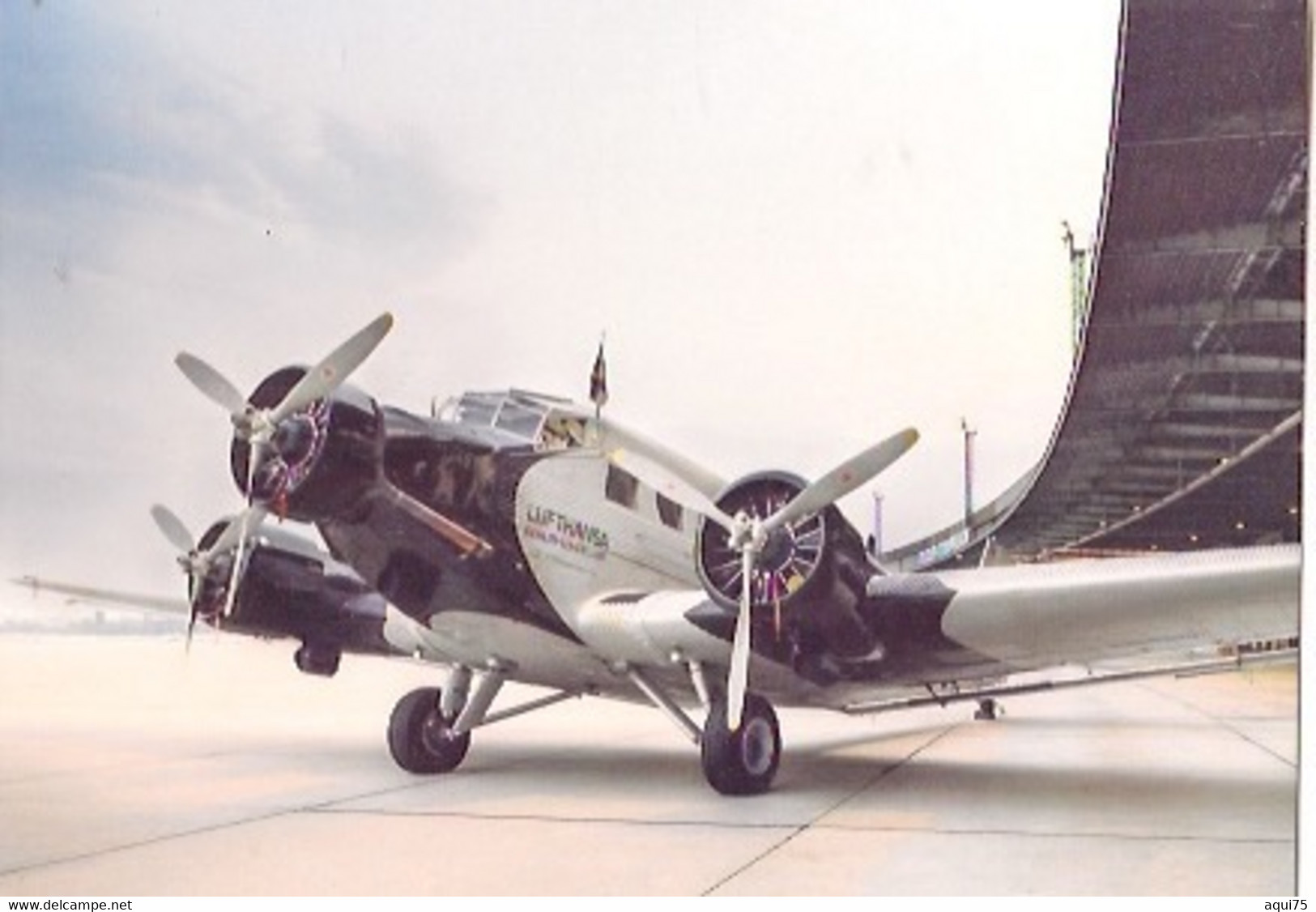 BERLIN  Tempelhof    LUFTHANSA  JU52 D AQUI - Tempelhof