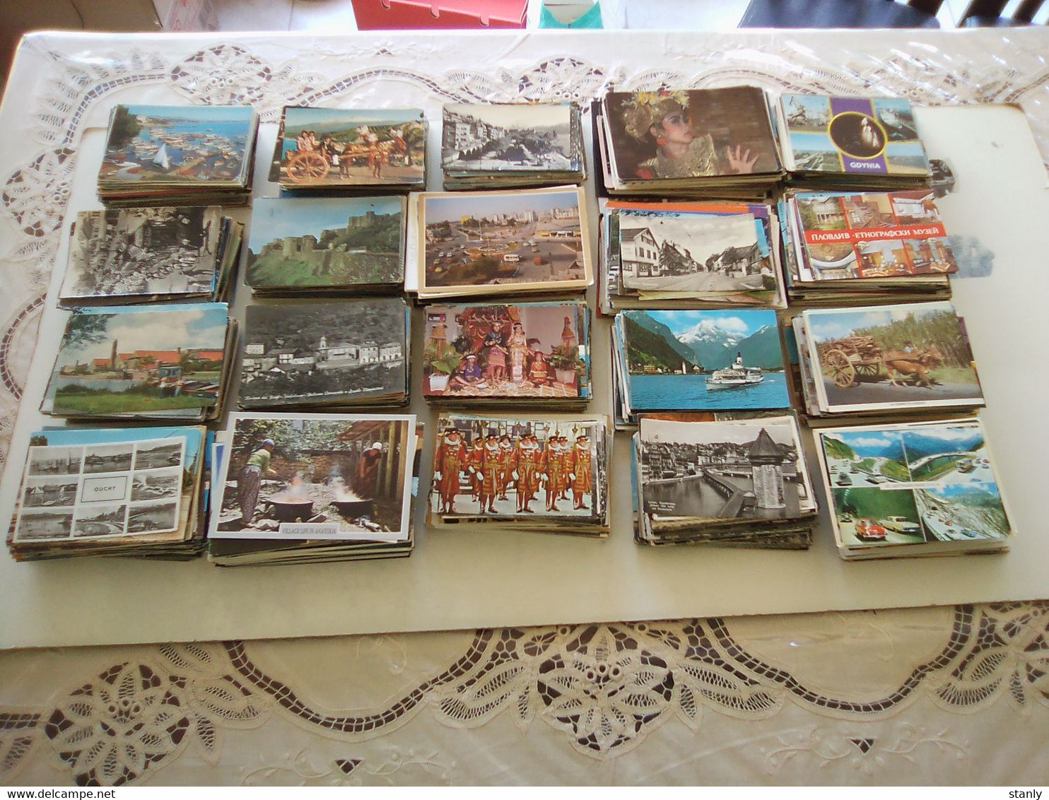 GROS LOT DE 2000 CARTES POSTALES ETRANGERE SEMI-MODERNE & MODERNE - 500 Postkaarten Min.