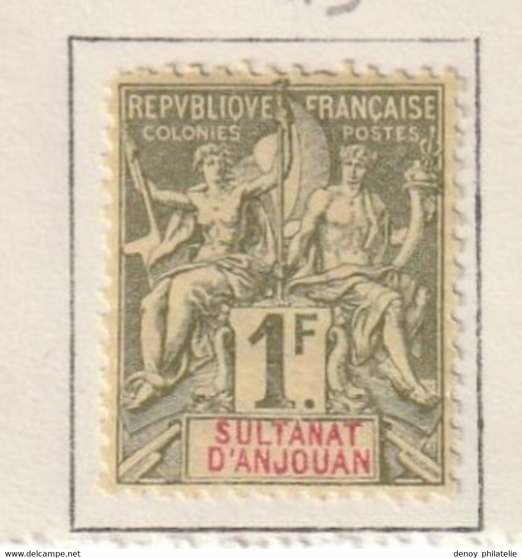 Anjouan N° 13  Avec Charniére * Une Dent Courte Angle - Unused Stamps