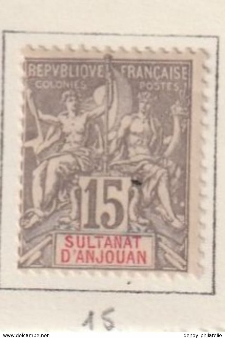 Anjouan N° 15  Avec Charniére * - Unused Stamps