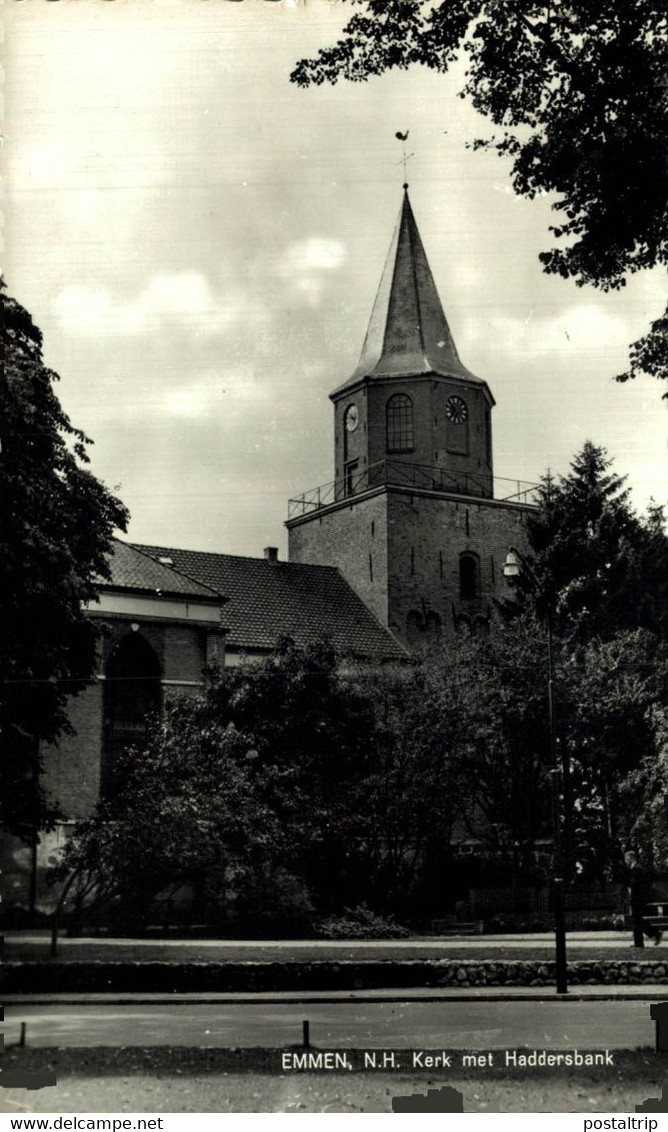 EMMEN  NED HED HERV KERK MET HADDERSBANK  Drenthe HOLLAND HOLANDA NETHERLANDS - Emmen