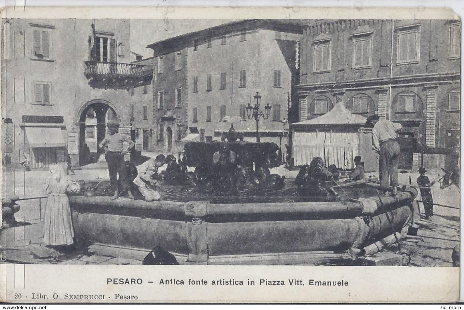Pesaro 1899 Antica Fonte Artistica In Piazza Vitt. Emanuele - Bella - Animatissima - Pesaro