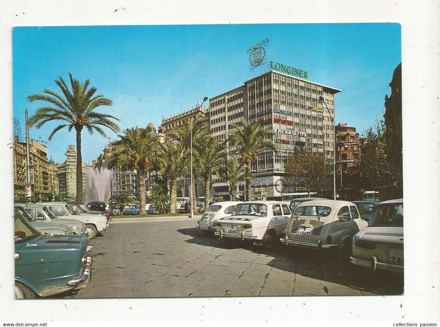 Cp, Automobiles , Espagne , VALENCIA , Place Du Caudillo ,  Vierge - Voitures De Tourisme