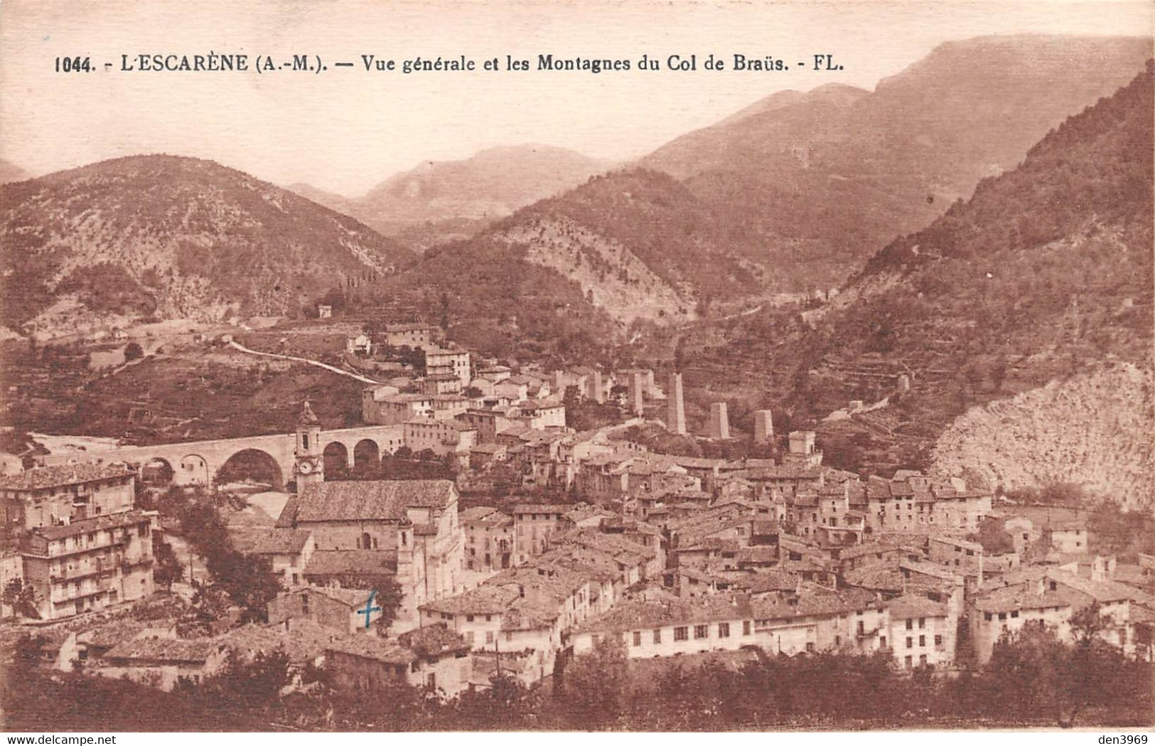 L'ESCARENE - Vue Générale Et Les Montagnes Du Col De Braüs - L'Escarène