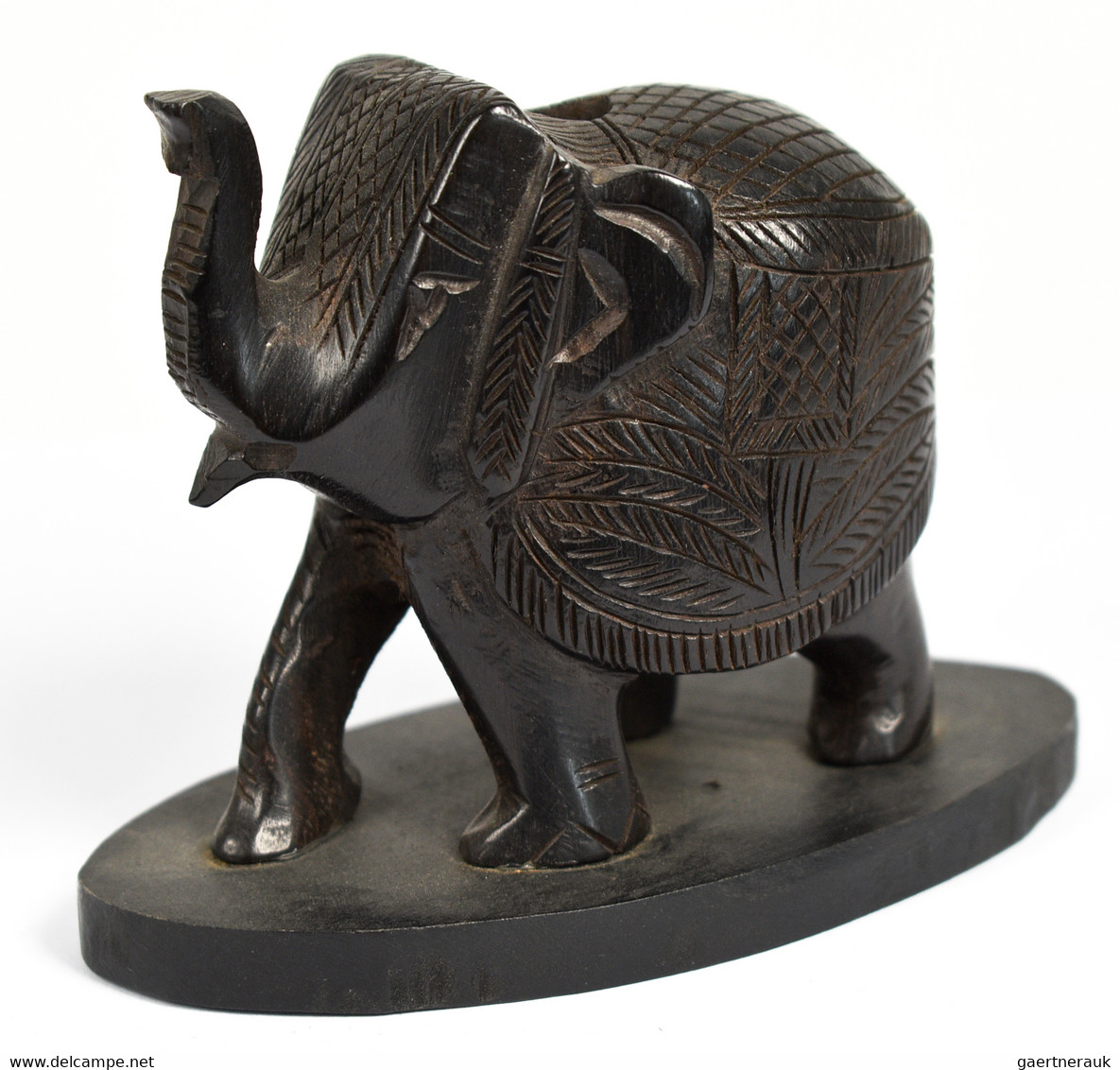 Varia (im Briefmarkenkatalog): ELEFANTEN, ca. 290 Elefantenfiguren in allen erdenklichen Variationen