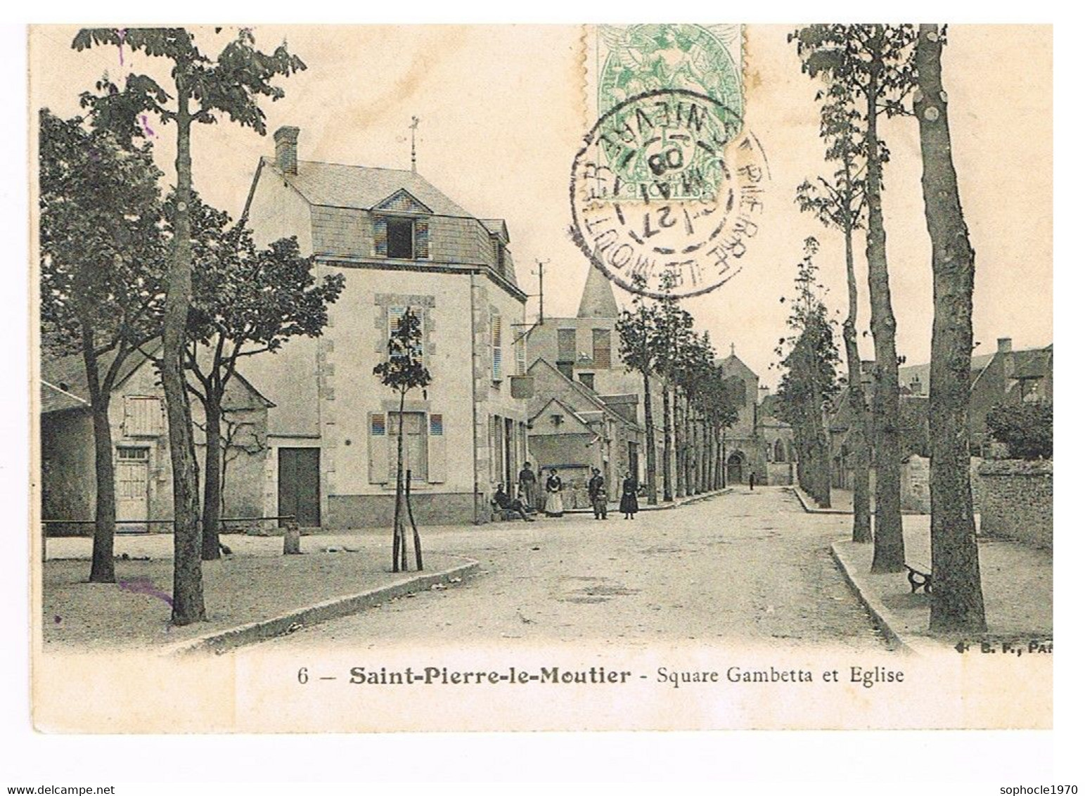 06- 2021 - SELECT - NIEVRE - 58 -SAINT PIERRE LE MOUTIER - Square Gambetta Et église - Saint Pierre Le Moutier