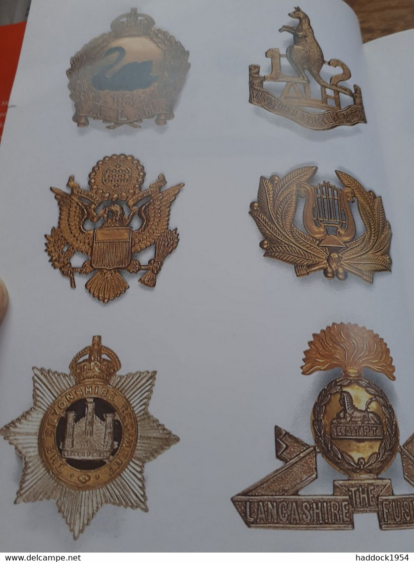 Military Insignia WILLIAM FOWLER Chartwell Books 1993 - Andere & Zonder Classificatie