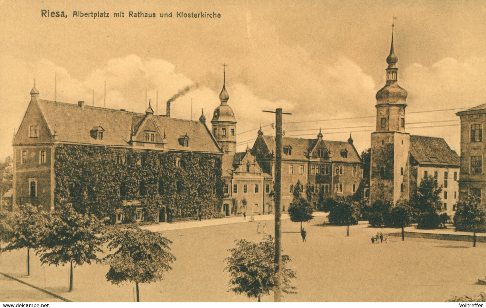 AK Riesa Albertplatz Mit Rathaus Und Klosterkirche Um 1930 - Riesa