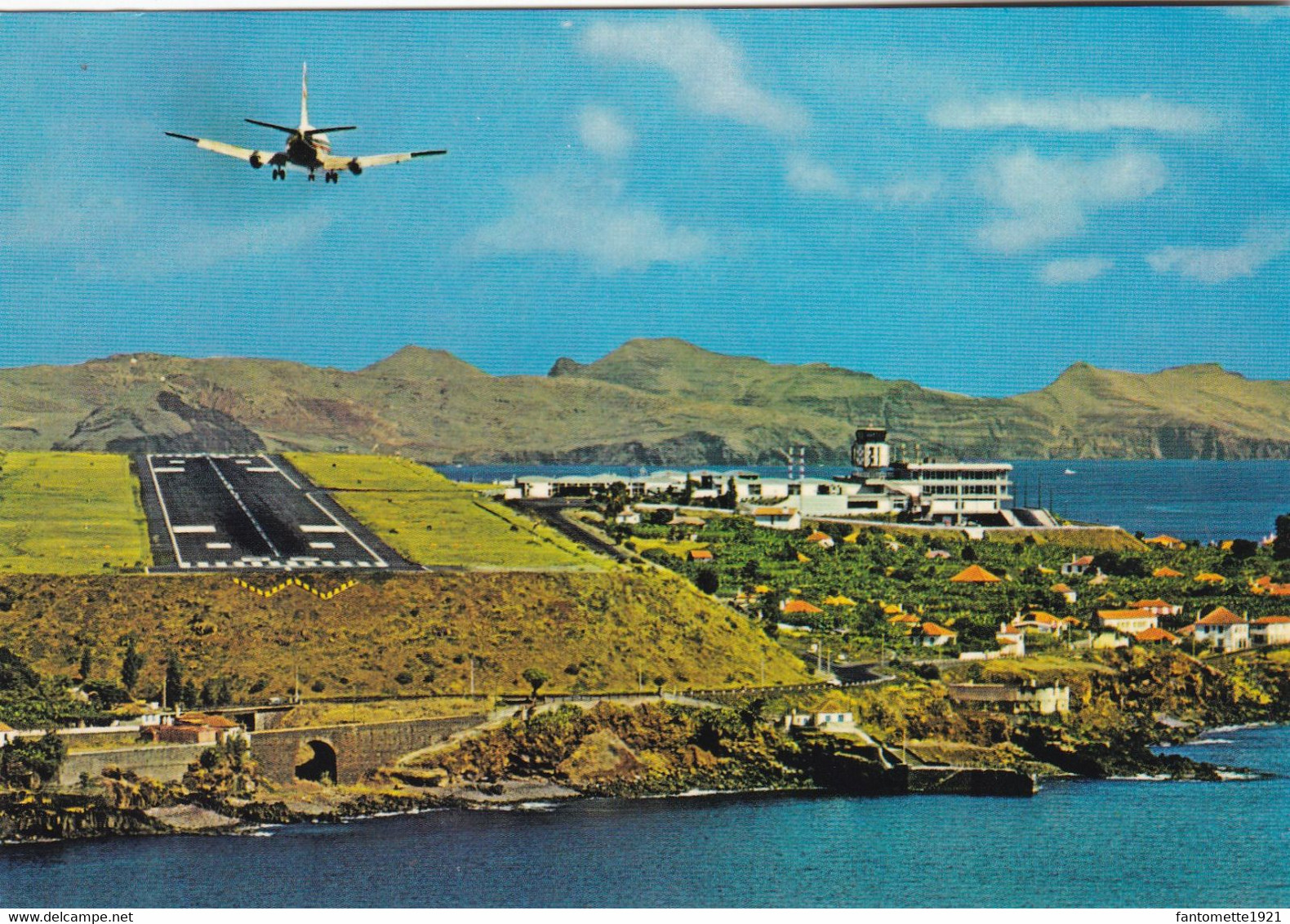 AEROPORT DE SANTA CATARINA SANTA CRUZ  MADEIRA (chloéA) - Aérodromes