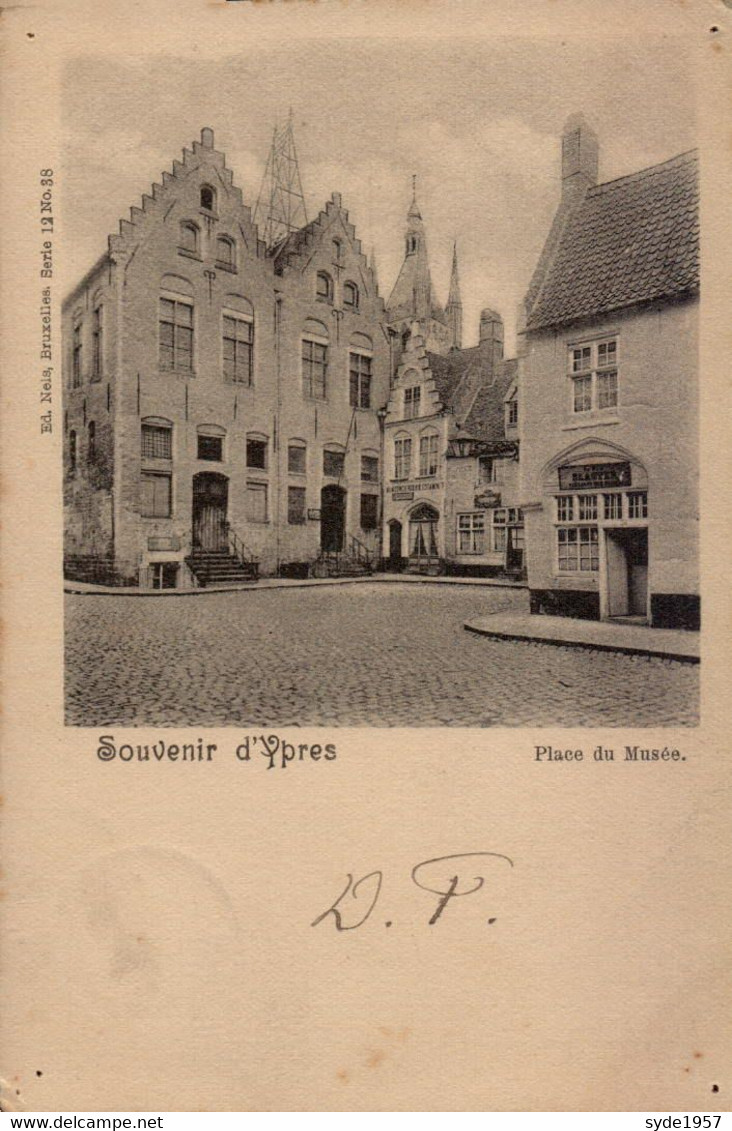 Souvenir D'Ypres. Place Du Musée. - Ieper