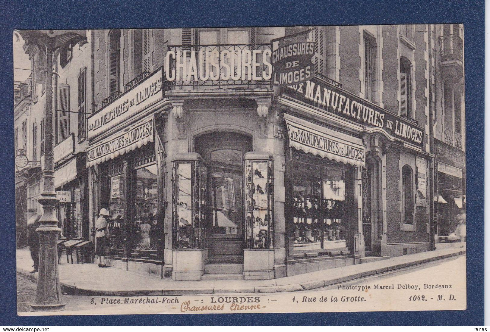 CPA [65] Hautes Pyrénées > Lourdes Devanture Magasin Front Commerce Shop Non Circulé Chaussures De Limoges - Lourdes