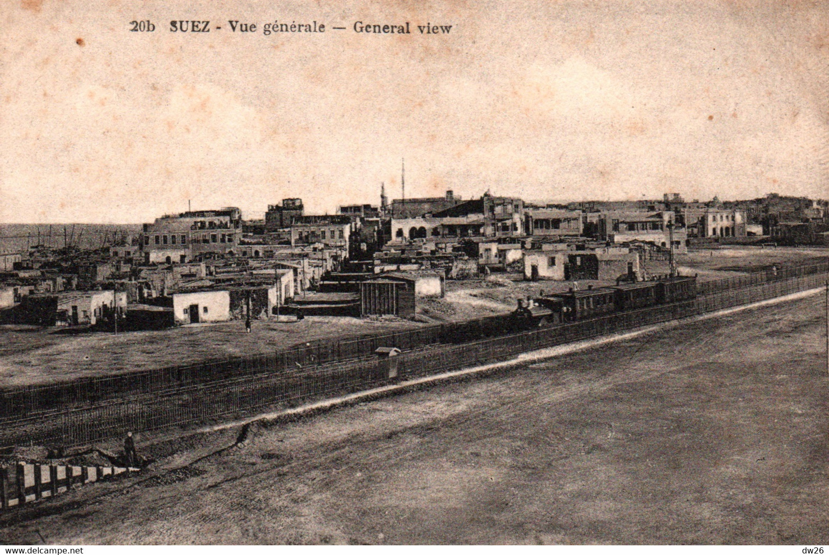 Suez, Vue Générale - Train Sur La Voie Ferrée - Carte N° 20b Non Circulée - Suez