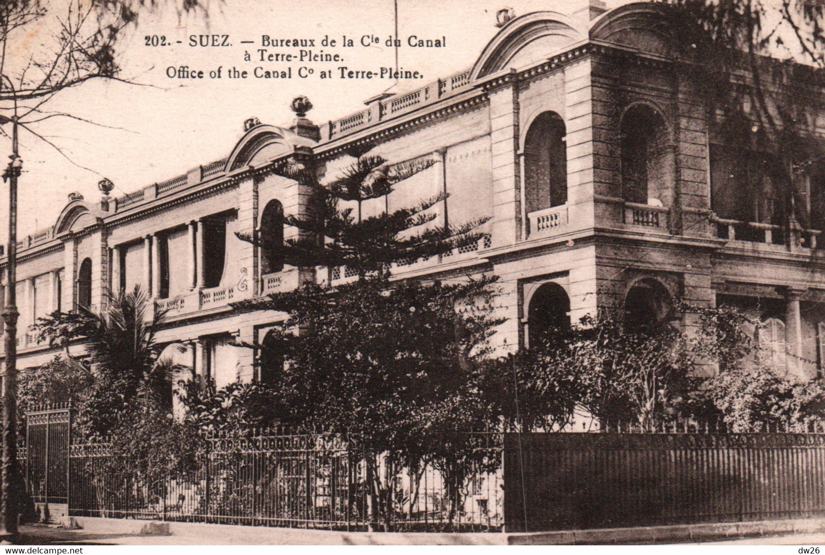 Suez - Bureaux De La Cie Du Canal à Terre Pleine - Carte N° 202 Non Circulée - Suez