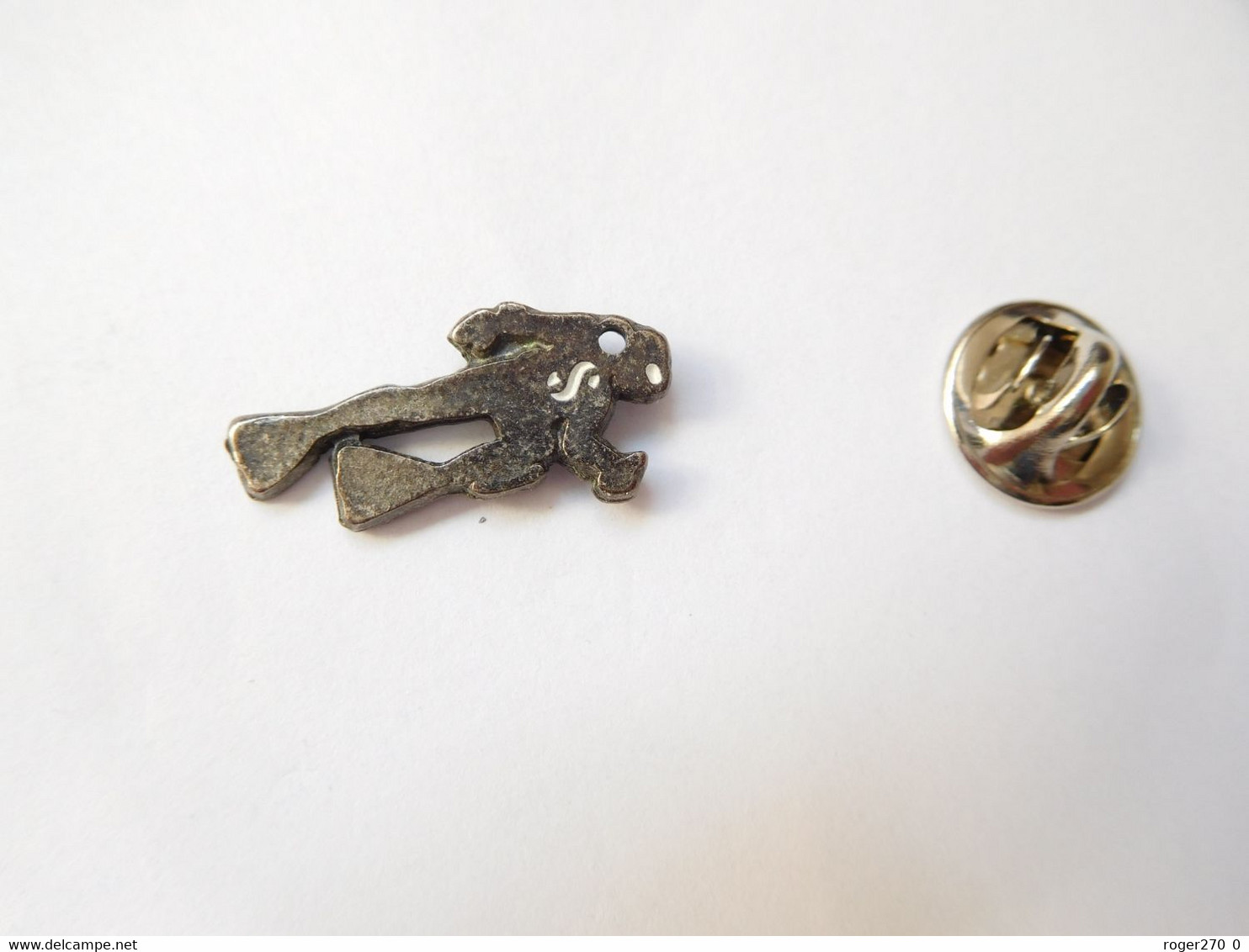 Beau Pin's Pins , Plongée , Homme Grenouille , Spiro - Diving