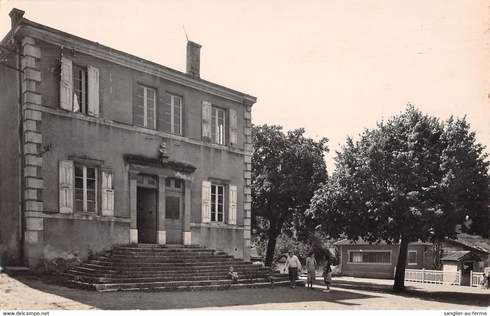 CPA 26 PONSAS PLACE DE LA MAIRIE - Andere & Zonder Classificatie