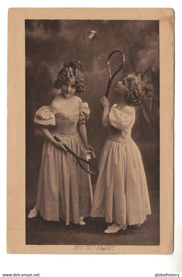 DG2080 - FAMOUS CHILD MODEL GRETE REINWALD & SISTER HANNI PLAYING BADMINTON - LEPOGRAVUR - Portraits