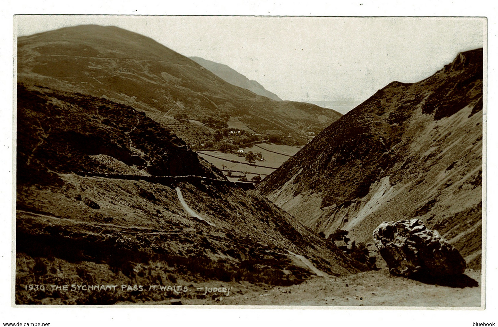 Ref 1489 - 1930 Judges Real Photo Postcard - The Sychnant Pass - Caernarvonshire Wales - Caernarvonshire