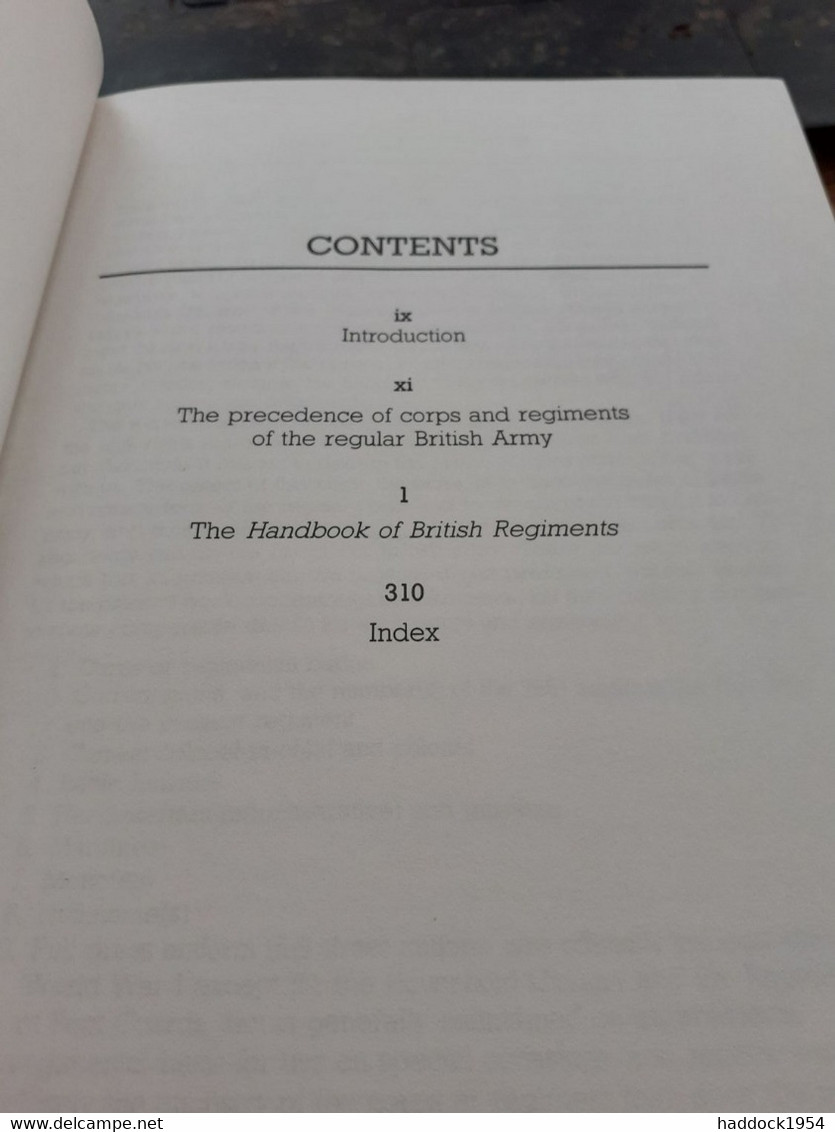 Handbook Of British Regiments CHRISTOPHER CHANT Routledge 1988 - Ejército Británico