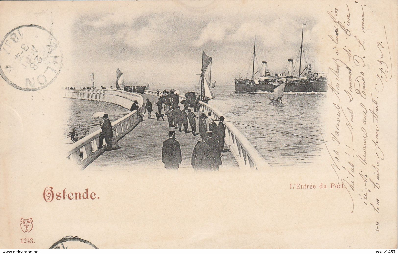 Oostende , Ostende ,  L' Entrée Du Port ,( N° 1243 ) Barque De Pêche  +  Malle ,( Circulé En  1897 ) - Oostende