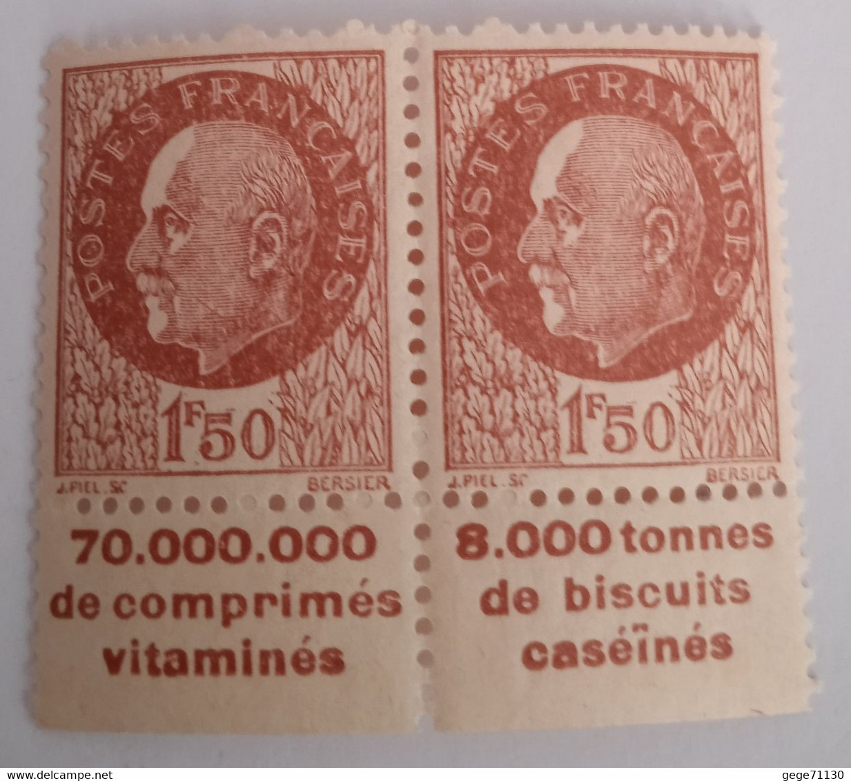 Pétain : Paire Avec Vignette En Bas, Timbres Neufs. - Otros & Sin Clasificación