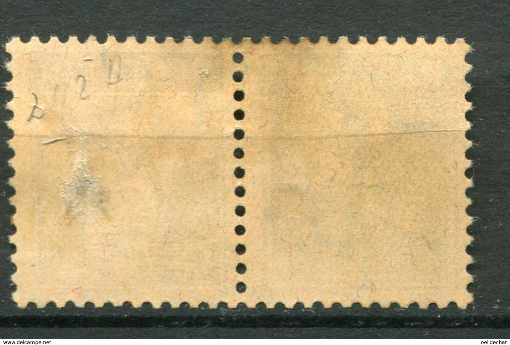 21935 SUISSE N°242b° 5c.vert S. Chamois Et 10c. Violet Foncé S. Chamois Tête-bêche    1930  B/TB - Tete Beche