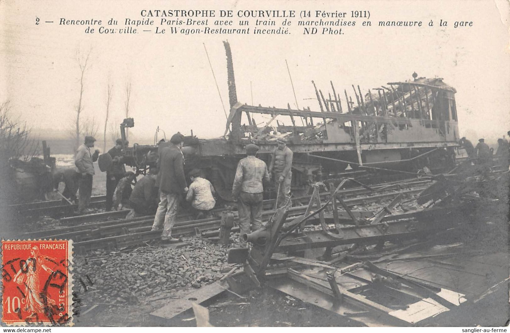 CPA 28 CATASTROPHE DE COURVILLE 1911 RENCONTRE DU RAPIDE PARIS BREST AVEC UN TRAIN DE MARCHANDISES - Courville