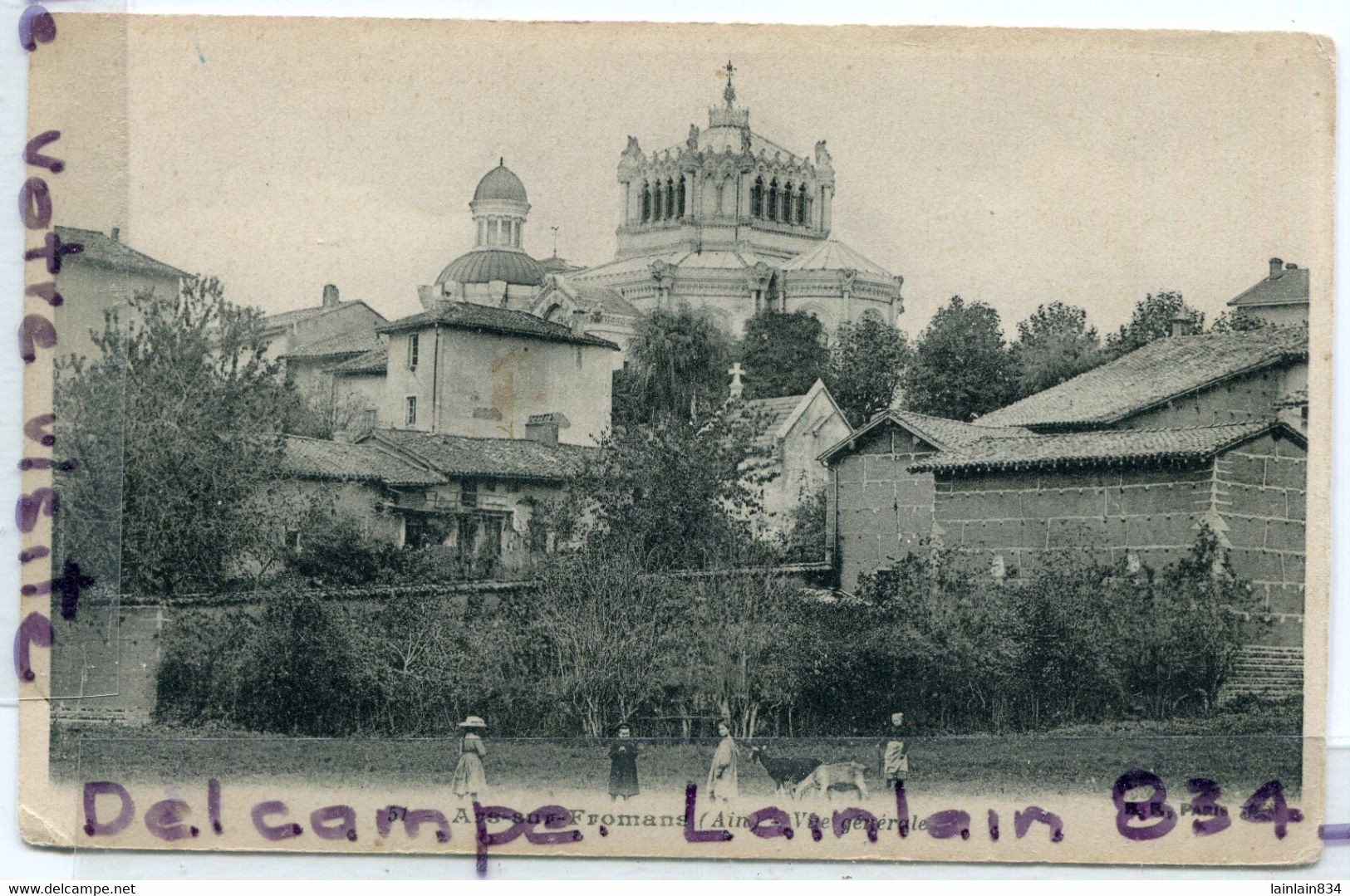 - 51 - ARS - Sur Fromans - ( Ain ), Vue Générale, Curé, Enfants, Chèvres, écrite, Ancienne, TBE, Scans. - Ars-sur-Formans