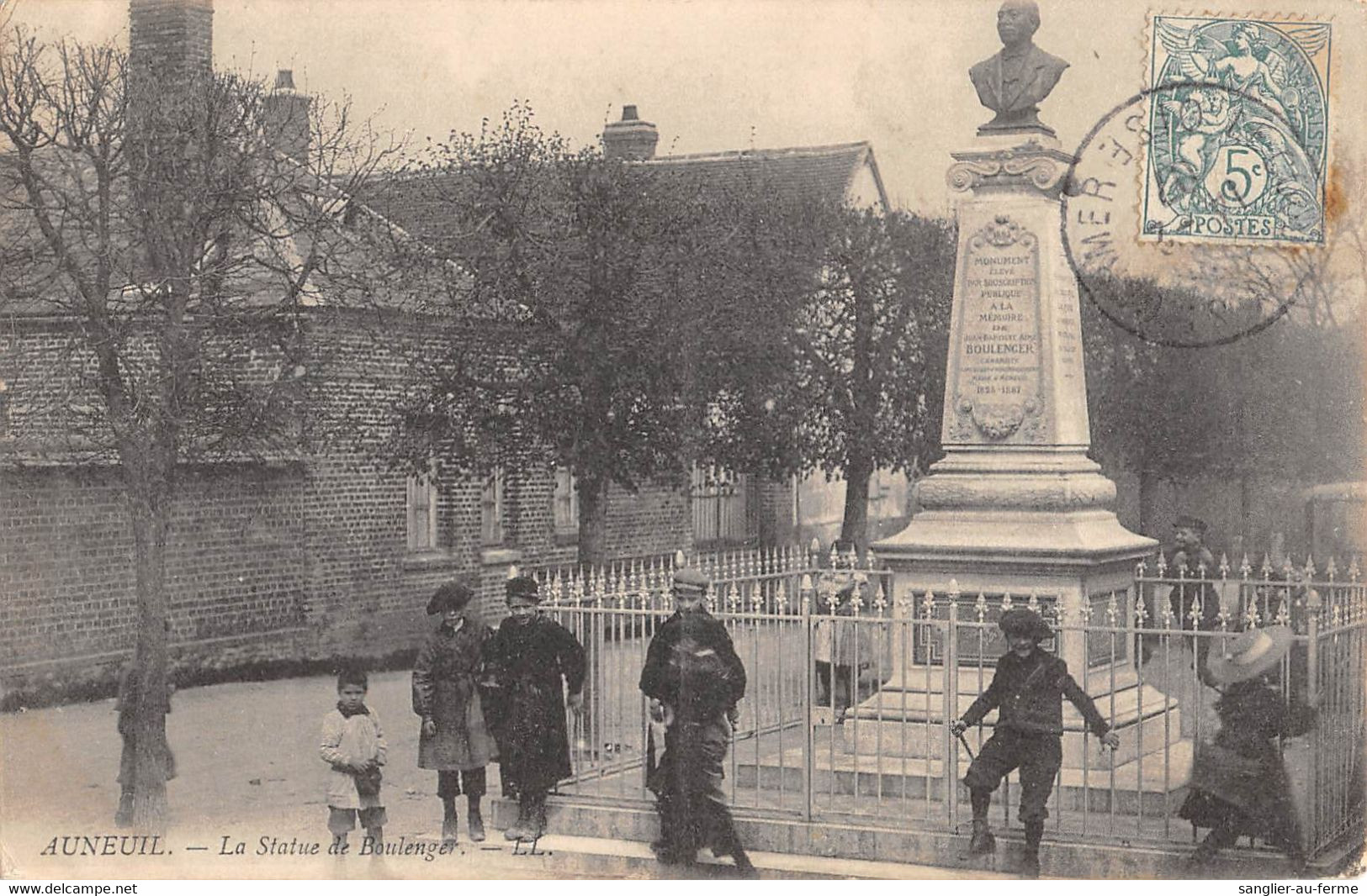 CPA 28 AUNEUIL LA STATUE DE BOULENGER - Autres & Non Classés